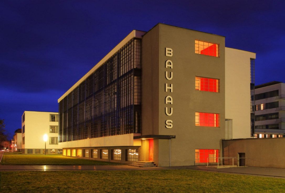 The Simple & Functional Design Philosophy Of The Bauhaus School ...