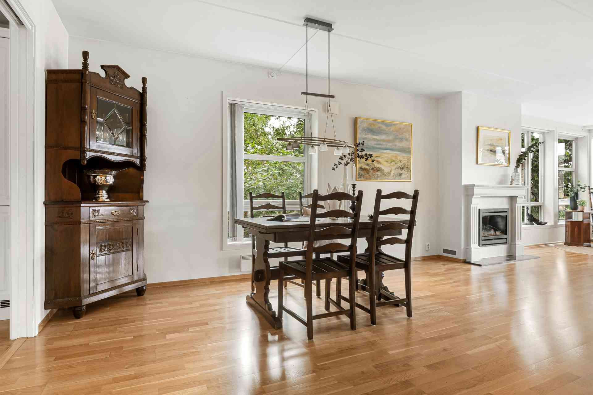 UK INTERIORS